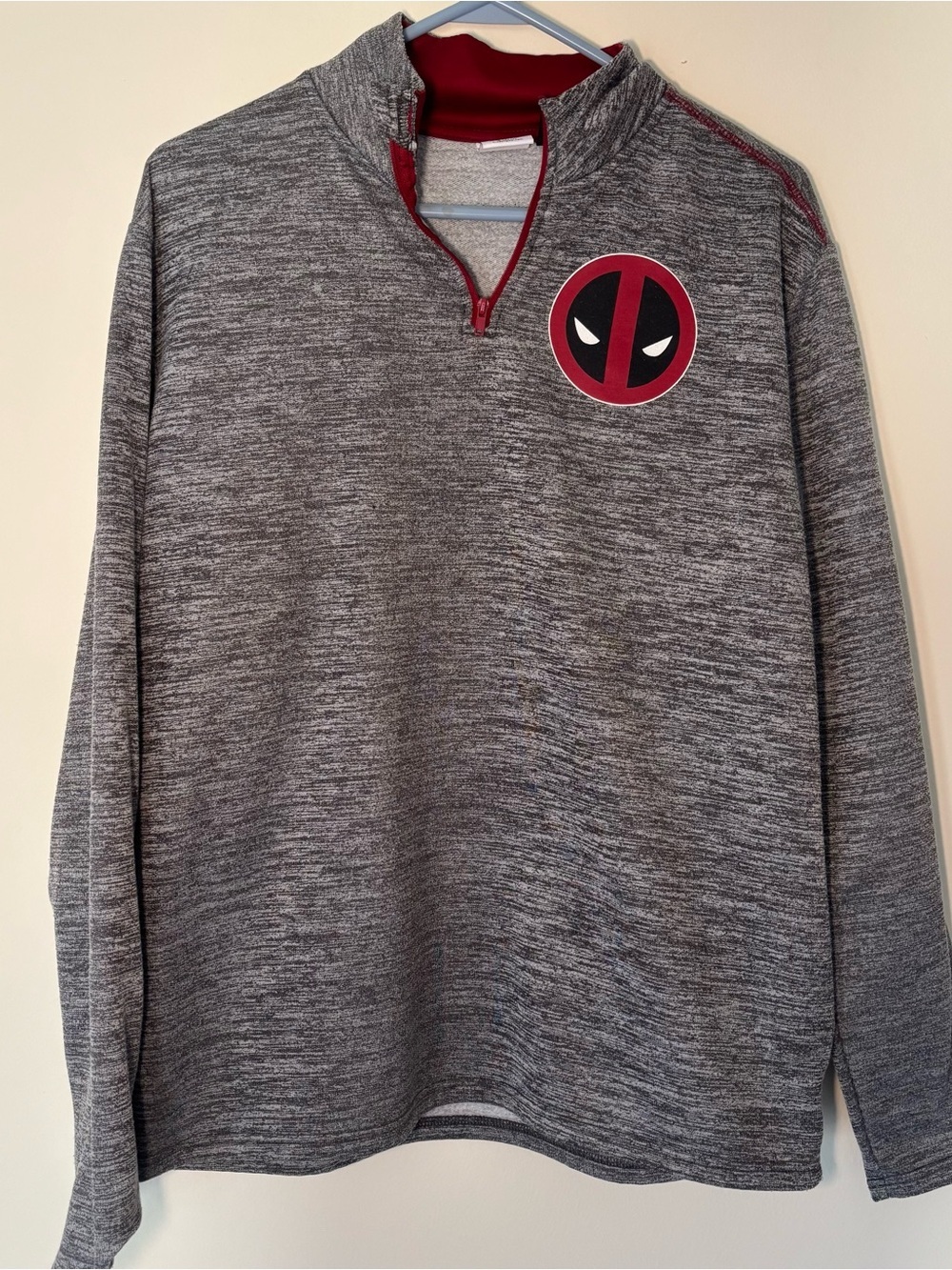 Marvel Men's Gray & Red Deadpool Quarter-Zip Pullover